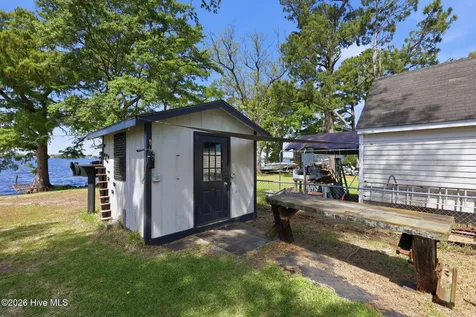 525 N A Street Bridgeton NC 28519