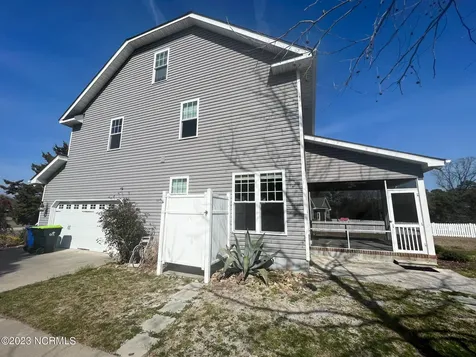 103 Holland Farm Road Cedar Point NC 28584