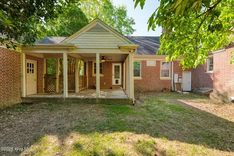 306 S Howard Circle Tarboro NC 27886