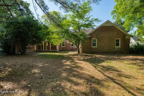 306 S Howard Circle Tarboro NC 27886