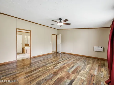 135 Hotel Branch Lane Richlands NC 28574