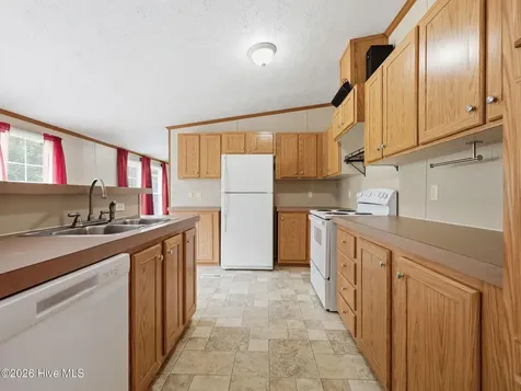 135 Hotel Branch Lane Richlands NC 28574
