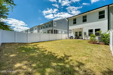 530 Barrington Row Avenue Zebulon NC 27597