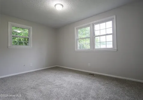 602 Seminole Trail Jacksonville NC 28540
