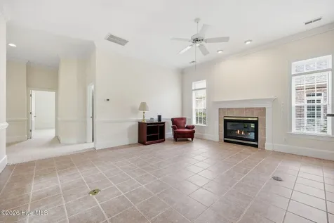 4302 Peninsula Point Greenville NC 27834