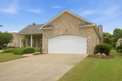 4302 Peninsula Point Greenville NC 27834
