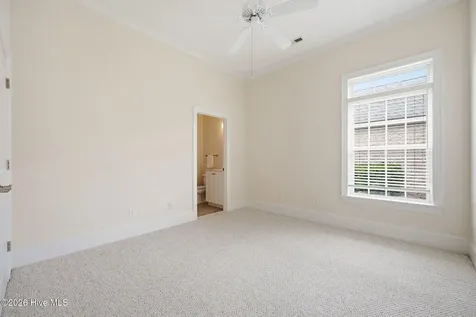 4302 Peninsula Point Greenville NC 27834