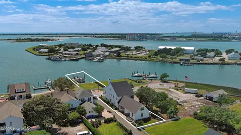 102 & 113 Front Street Beaufort NC 28516
