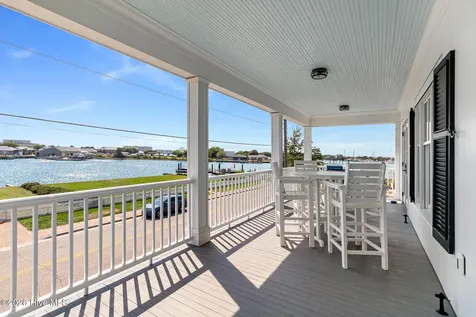102 & 113 Front Street Beaufort NC 28516