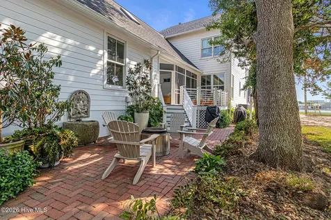 102 & 113 Front Street Beaufort NC 28516