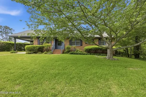 724 Whedbee Drive Hertford NC 27944