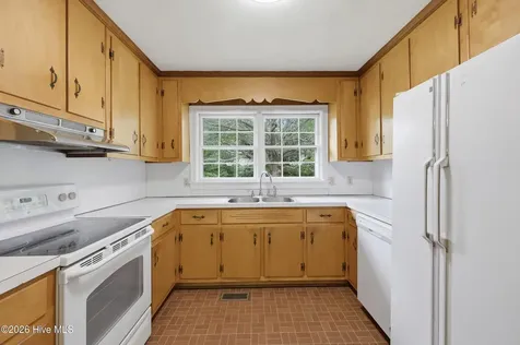 724 Whedbee Drive Hertford NC 27944