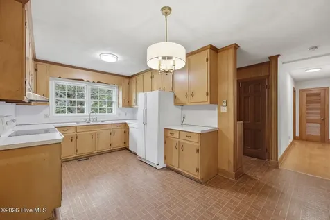 724 Whedbee Drive Hertford NC 27944