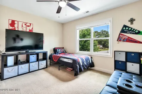 80 Peoples Court Hampstead NC 28443