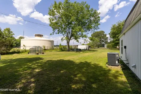 120 Anglers Cove Road Hertford NC 27944