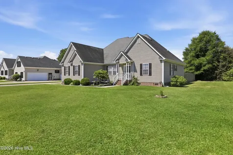 105 Center Cross Drive Elizabeth City NC 27909