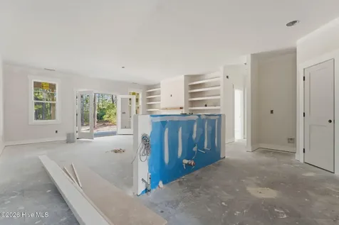 151 Parkwood Court West End NC 27376