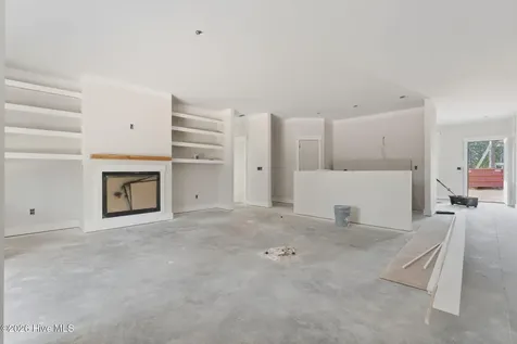 151 Parkwood Court West End NC 27376