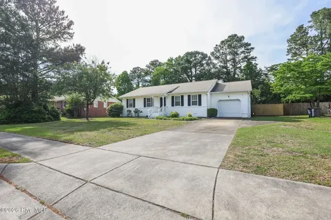 1505 Clifton Road Jacksonville NC 28540