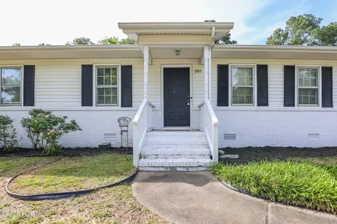1505 Clifton Road Jacksonville NC 28540