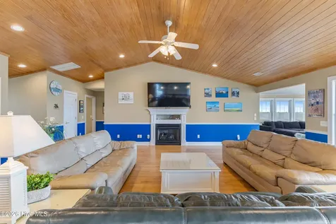 407 Ocean Boulevard W Holden Beach NC 28462