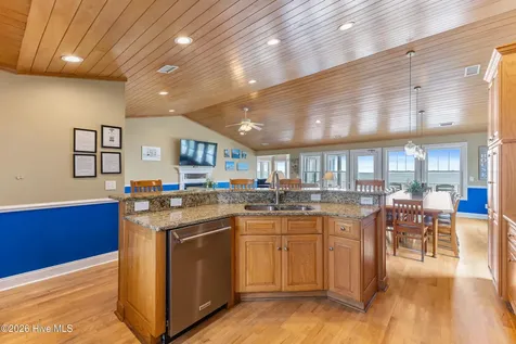 407 Ocean Boulevard W Holden Beach NC 28462