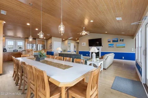 407 Ocean Boulevard W Holden Beach NC 28462