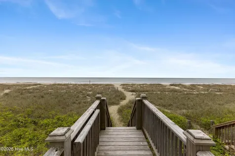 407 Ocean Boulevard W Holden Beach NC 28462