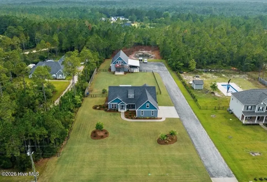 2463 Hoover Road Hampstead NC 28443