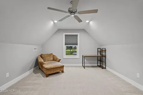 2463 Hoover Road Hampstead NC 28443