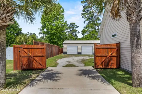 133 Fairview Road Leland NC 28451