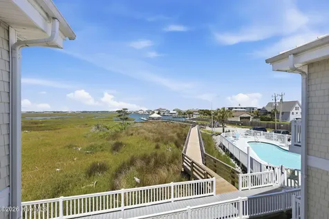 602 W Ft Macon Road Atlantic Beach NC 28512