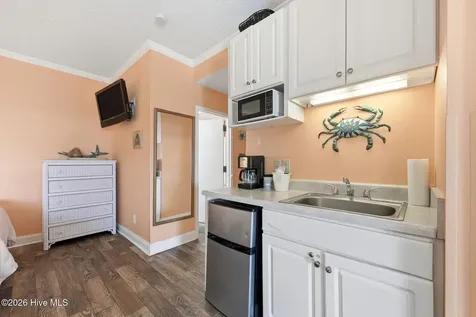 602 W Ft Macon Road Atlantic Beach NC 28512