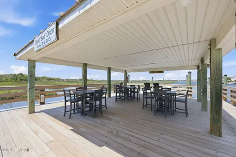 602 W Ft Macon Road Atlantic Beach NC 28512