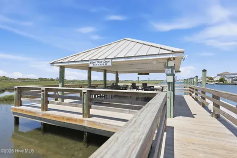 602 W Ft Macon Road Atlantic Beach NC 28512