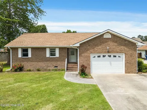 431 Foxhunt Lane Havelock NC 28532