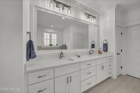 706 Creighton Circle SW Ocean Isle Beach NC 28469