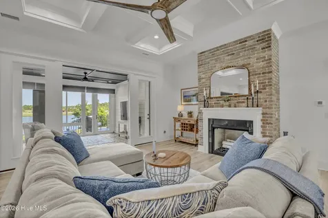 706 Creighton Circle SW Ocean Isle Beach NC 28469