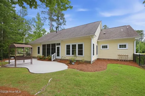 3500 Denim Court New Bern NC 28562