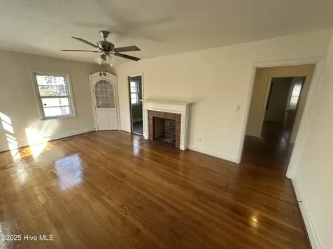 412 Lanoca Avenue Laurinburg NC 28352