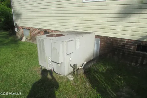 101 Terrell Lane Clinton NC 28328