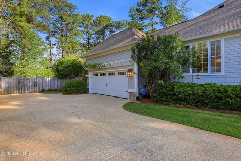 5630 Harvest Grove Lane Wilmington NC 28409