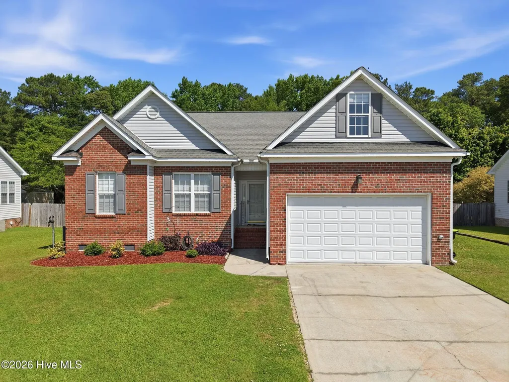 2752 Barefoot Lane Winterville NC 28590