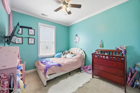 2752 Barefoot Lane Winterville NC 28590