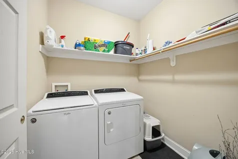 2752 Barefoot Lane Winterville NC 28590