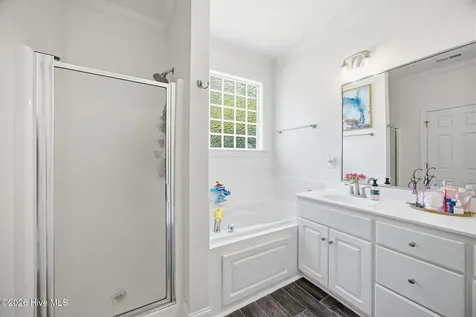 2752 Barefoot Lane Winterville NC 28590