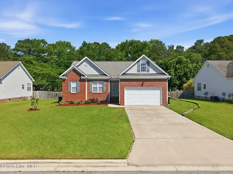 2752 Barefoot Lane Winterville NC 28590