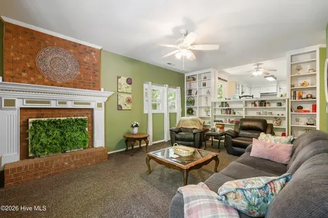 527 North Line Drive Hampstead NC 28443