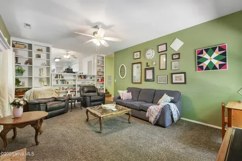 527 North Line Drive Hampstead NC 28443