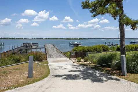 8711 Plantation Drive Emerald Isle NC 28594